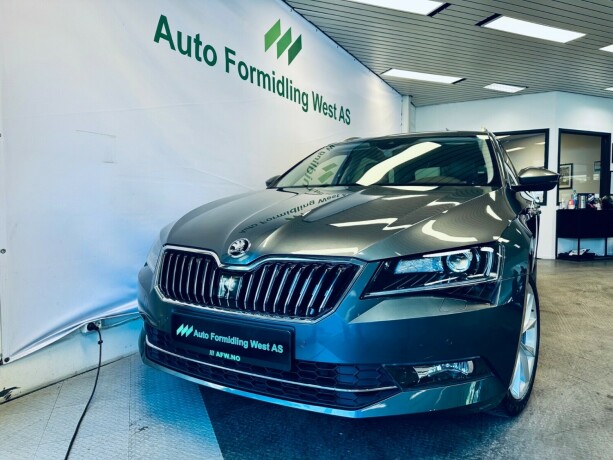 skoda-superb-bensin-2018-big-2