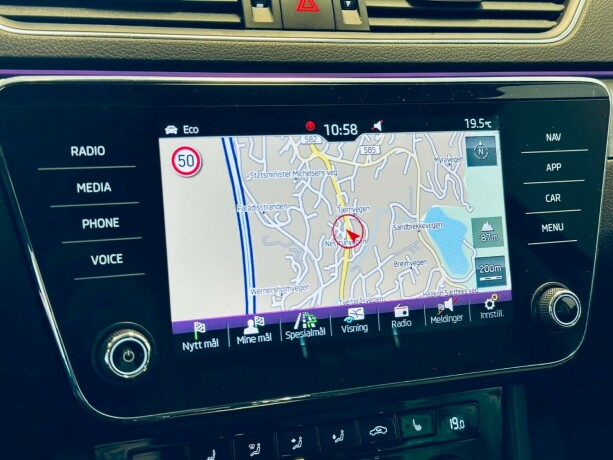 skoda-superb-bensin-2018-big-27