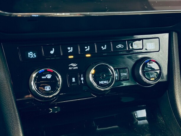 skoda-superb-bensin-2018-big-25