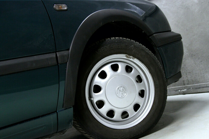 volkswagen-golf-bensin-1995-big-18