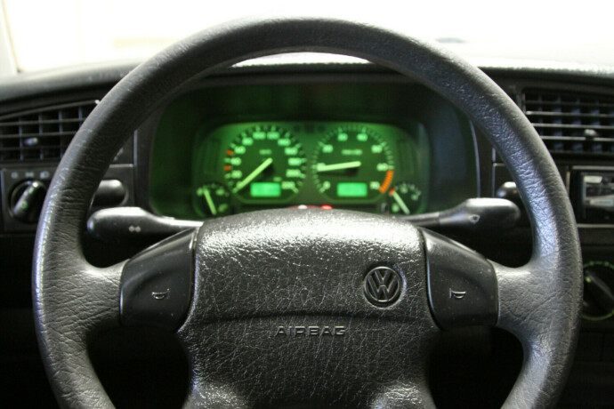 volkswagen-golf-bensin-1995-big-8