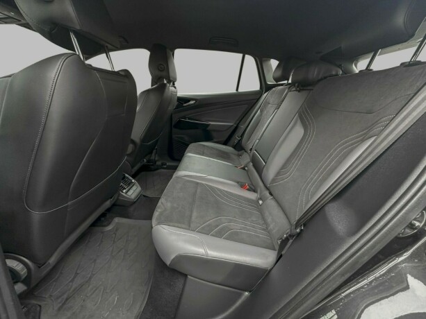 volkswagen-id4-elektrisitet-2022-big-34