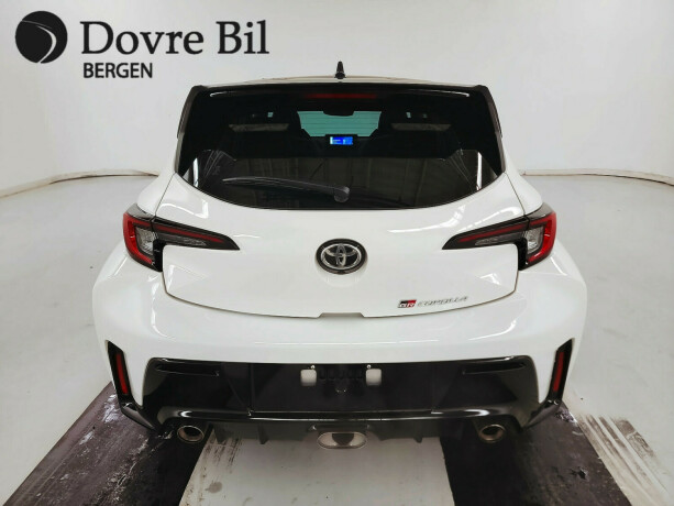 toyota-corolla-bensin-2023-big-4