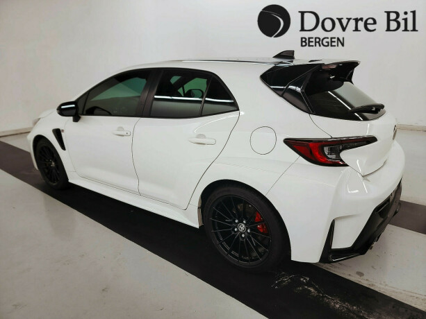 toyota-corolla-bensin-2023-big-5