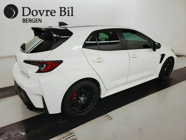 toyota-corolla-bensin-2023-big-3