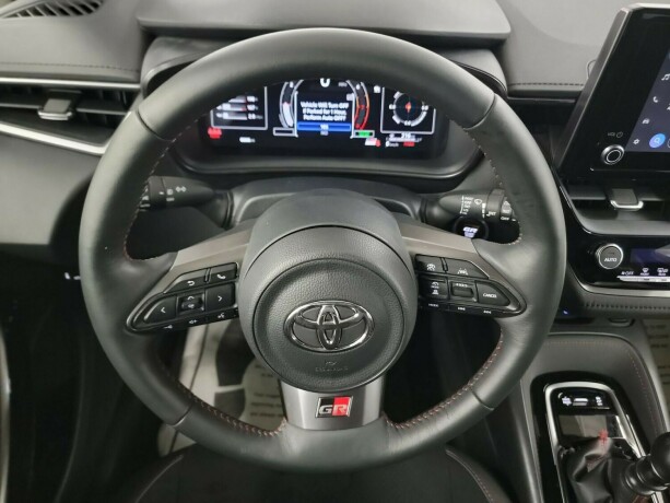 toyota-corolla-bensin-2023-big-13