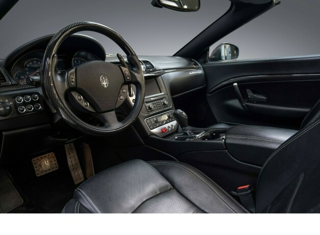 maserati-granturismo-bensin-2012-big-19
