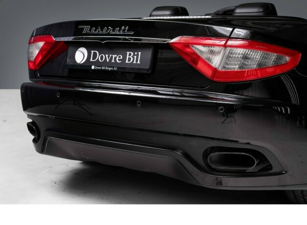 maserati-granturismo-bensin-2012-big-16
