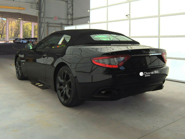 maserati-granturismo-bensin-2012-big-3