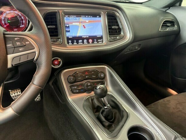 dodge-challenger-bensin-2015-big-14