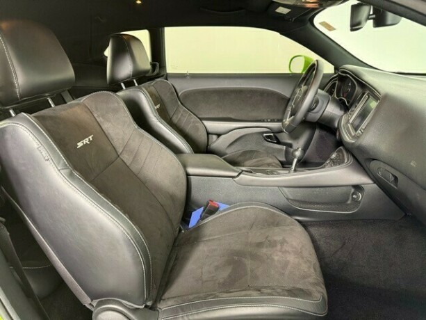 dodge-challenger-bensin-2015-big-11