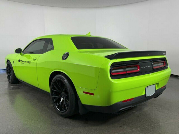 dodge-challenger-bensin-2015-big-5