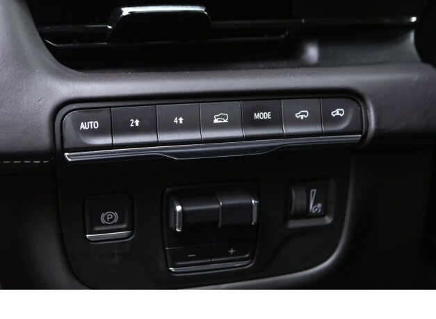 cadillac-escalade-diesel-2023-big-48