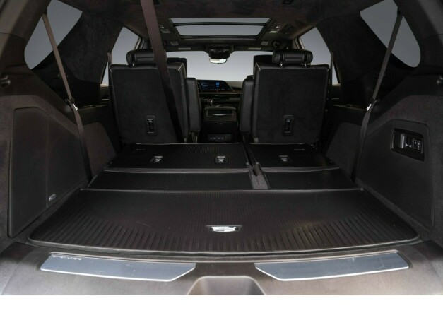 cadillac-escalade-diesel-2023-big-38