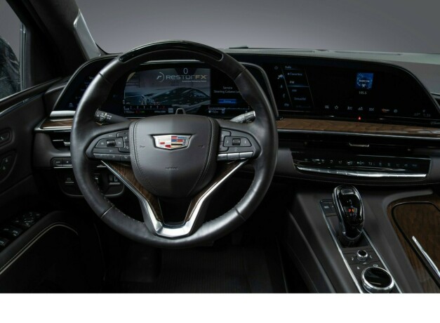 cadillac-escalade-diesel-2023-big-15