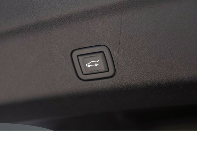 cadillac-escalade-diesel-2023-big-57