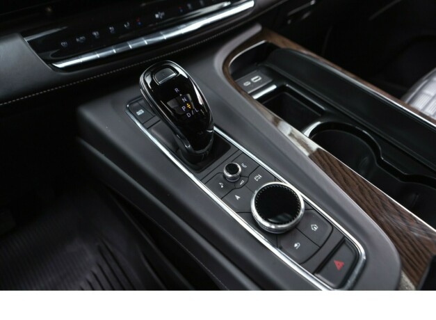 cadillac-escalade-diesel-2023-big-44
