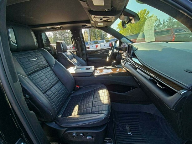 cadillac-escalade-diesel-2023-big-9