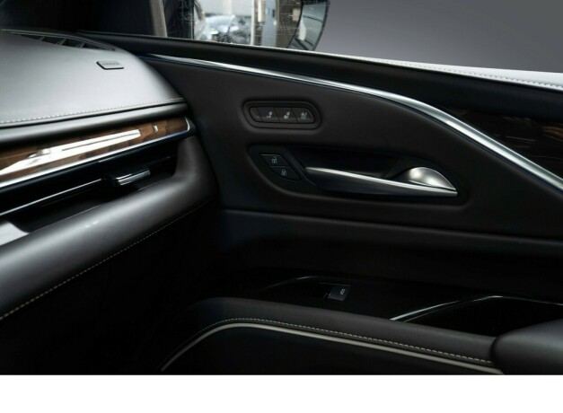 cadillac-escalade-diesel-2023-big-31