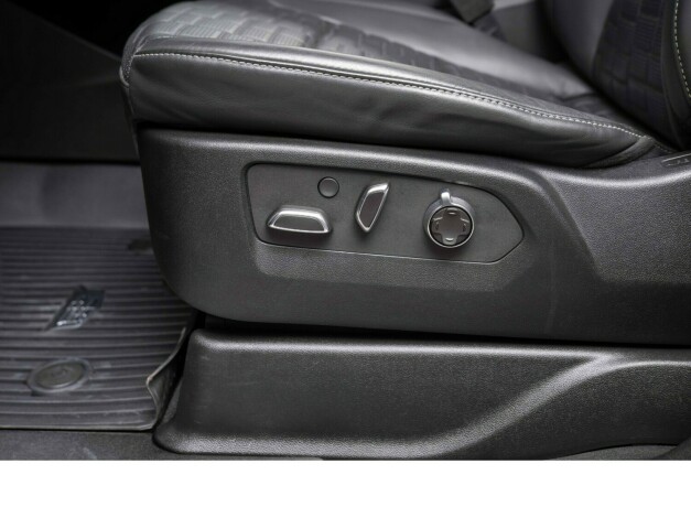 cadillac-escalade-diesel-2023-big-29