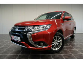Mitsubishi | Outlander | Elektrisitet+bensin | 2016
