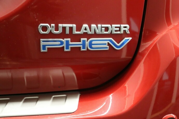 mitsubishi-outlander-elektrisitetbensin-2016-big-43