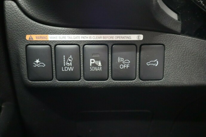 mitsubishi-outlander-elektrisitetbensin-2016-big-26