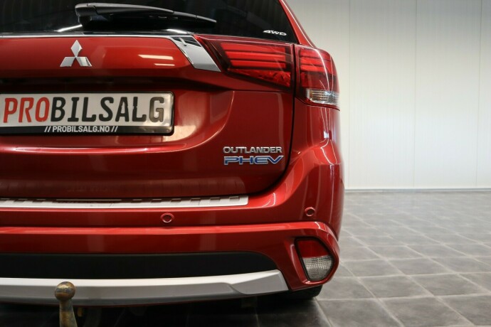 mitsubishi-outlander-elektrisitetbensin-2016-big-12