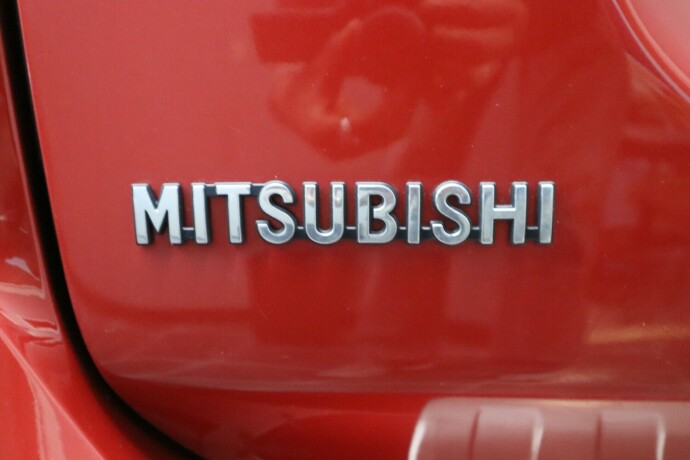 mitsubishi-outlander-elektrisitetbensin-2016-big-40