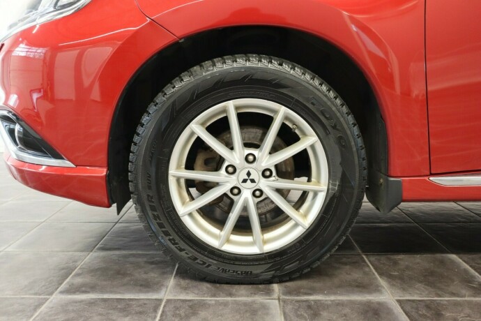 mitsubishi-outlander-elektrisitetbensin-2016-big-41