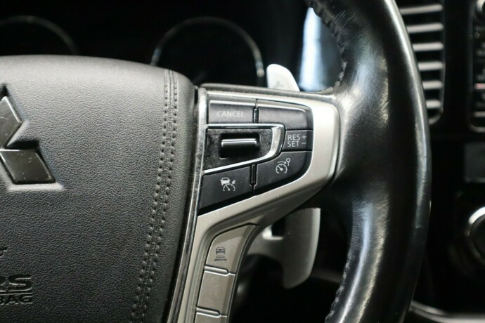 mitsubishi-outlander-elektrisitetbensin-2016-big-22