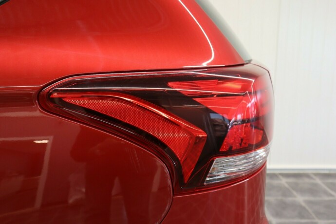 mitsubishi-outlander-elektrisitetbensin-2016-big-7