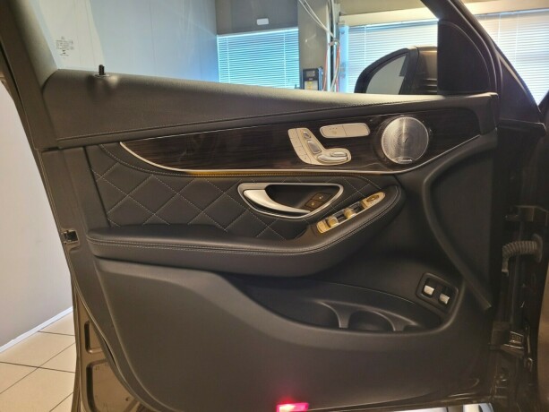 mercedes-benz-glc-elektrisitetbensin-2017-big-30