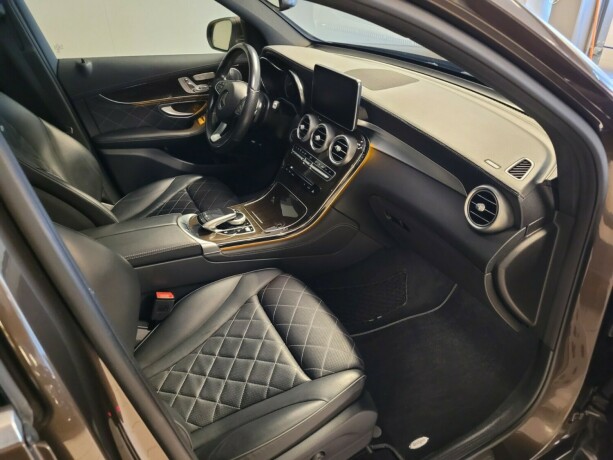 mercedes-benz-glc-elektrisitetbensin-2017-big-17