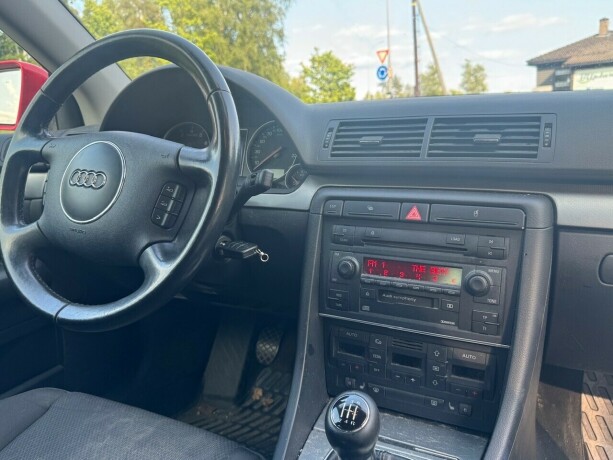audi-a4-bensin-2005-big-9