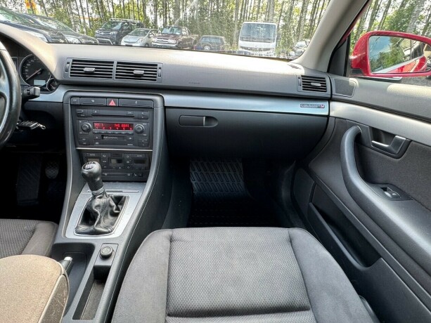 audi-a4-bensin-2004-big-14
