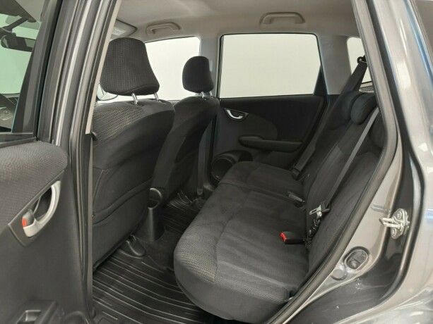 honda-jazz-elektrisitetbensin-2014-big-6