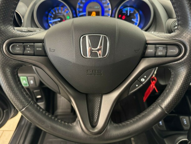 honda-jazz-elektrisitetbensin-2014-big-14