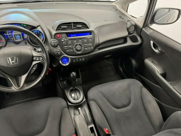 honda-jazz-elektrisitetbensin-2014-big-9