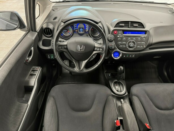 honda-jazz-elektrisitetbensin-2014-big-8