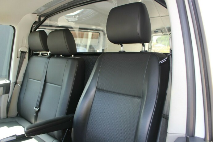 volkswagen-transporter-diesel-2019-big-7
