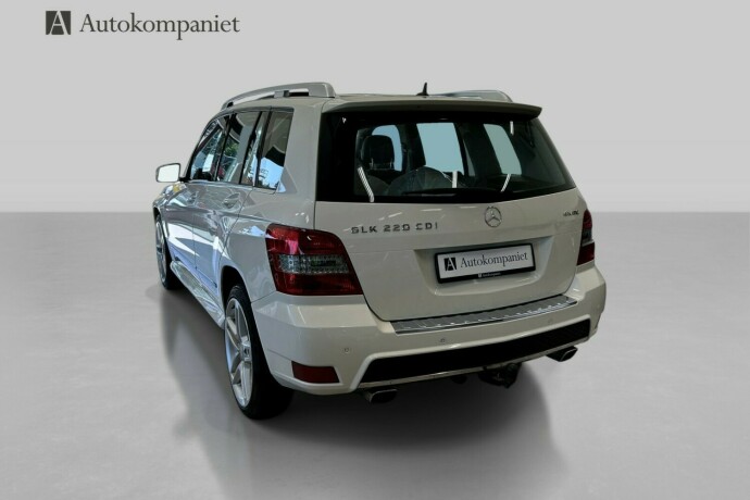 mercedes-benz-glk-diesel-2010-big-3