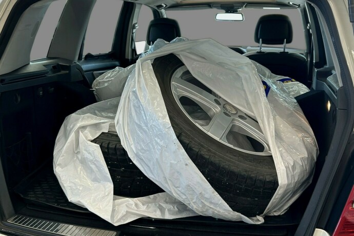 mercedes-benz-glk-diesel-2010-big-11