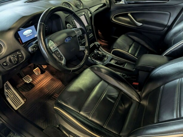ford-mondeo-diesel-2014-big-19
