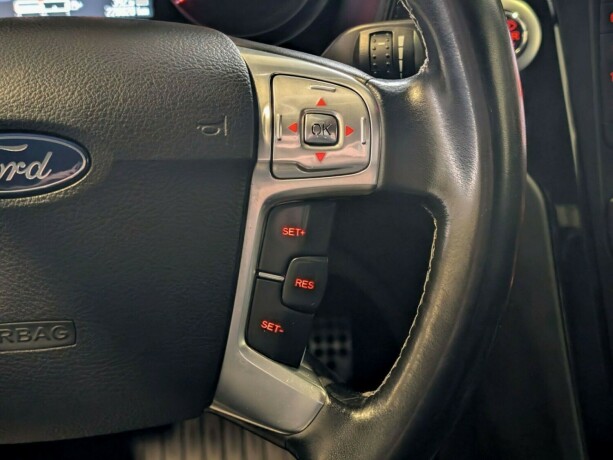 ford-mondeo-diesel-2014-big-24