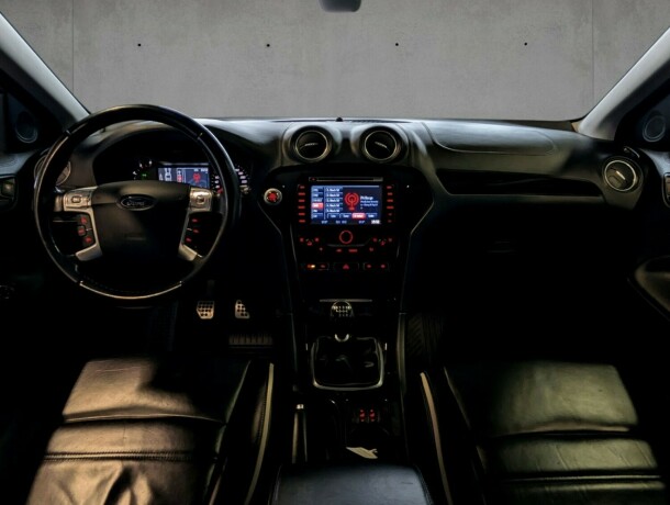 ford-mondeo-diesel-2014-big-13