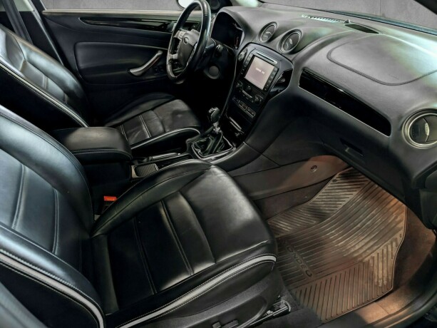 ford-mondeo-diesel-2014-big-21