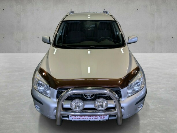 toyota-rav4-bensin-2006-big-9
