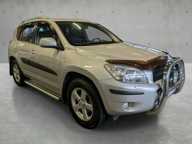 toyota-rav4-bensin-2006-big-1