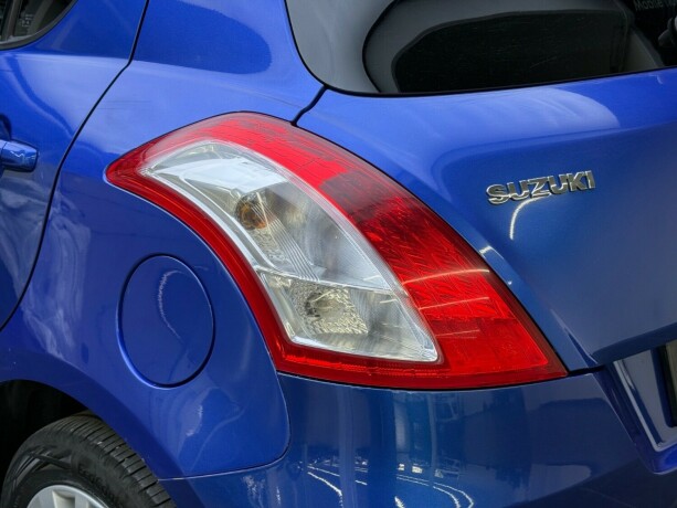 suzuki-swift-bensin-2012-big-6